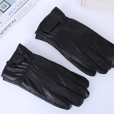 Quilted gloves together with warm gloves, autumn and winter hockey is soft and comfortable.