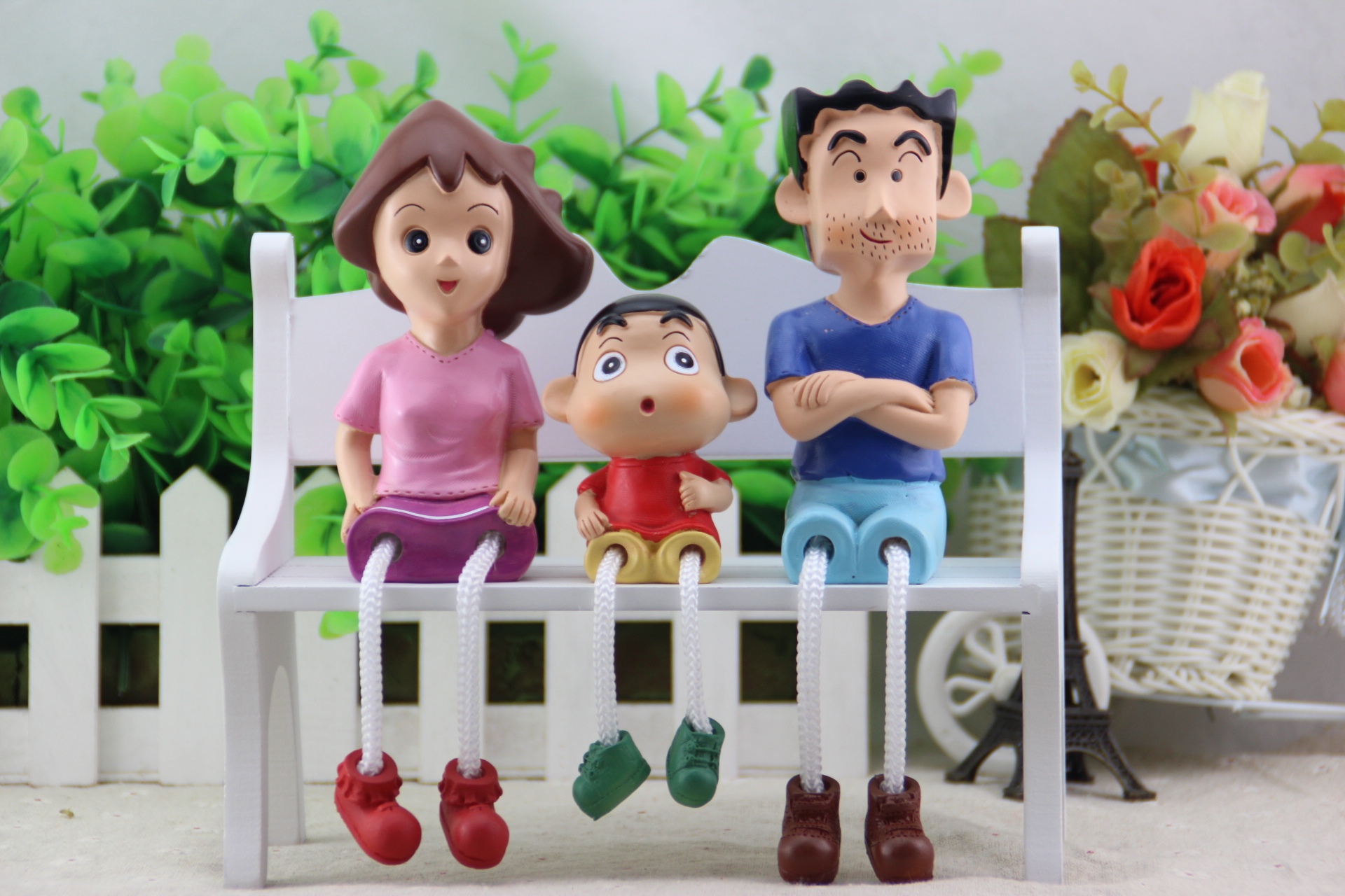 创意树脂摆件工艺品 蜡笔小新一家三口 5184