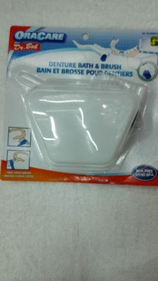 Toothure box Brush Denture box Toothbrushes are essential for elderly people to travel at home