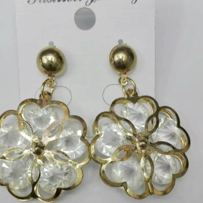 South Korea's new short flower earrings with diamond fashionista