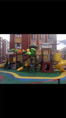 Large outdoor slide