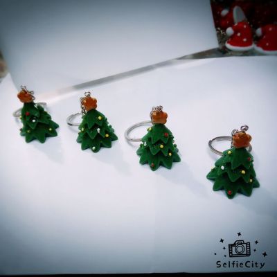Christmas key chain resin Green Christmas tree