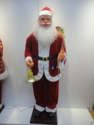91231.8 m Santa Claus will bow down to Christmas decorations