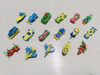 A Variety of Plastic Small Toys Gift Toys Capsule Toy Hot Toys