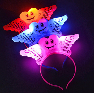The smile angel head hoop Halloween decorations selling children's toys wholesale market