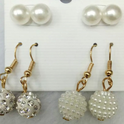 South Korea two pairs of earrings with a pearl fashion jewelry