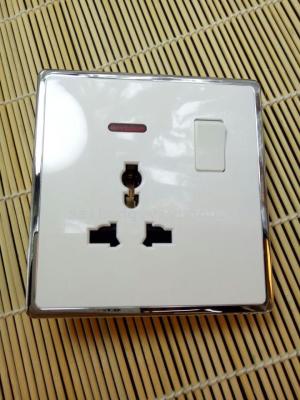 Cecil electrical appliances new pearl white a multi-functional wall switch with lights
