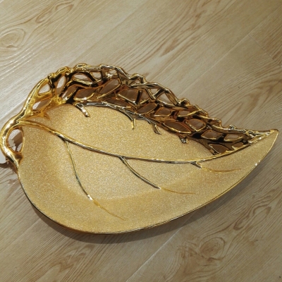 High - grade ceramic leaf shape peach fruit plate cake plate ornaments plate with diamond