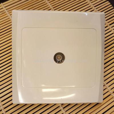 Wall switch pearl white TV plug in Cecil appliance