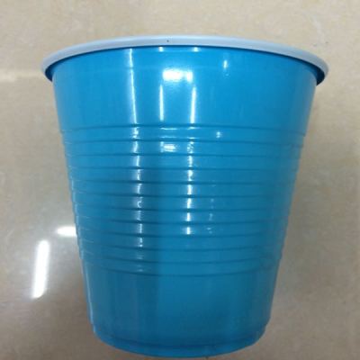 18 oz plastic cups