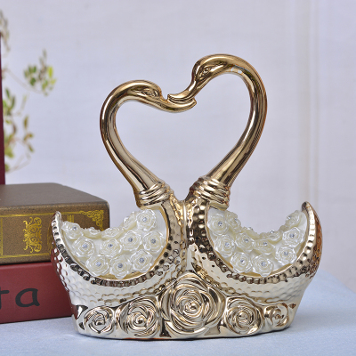 Couple Swan Wedding Gift European Home Ceramic Craft Decoration Living Room Decorations
