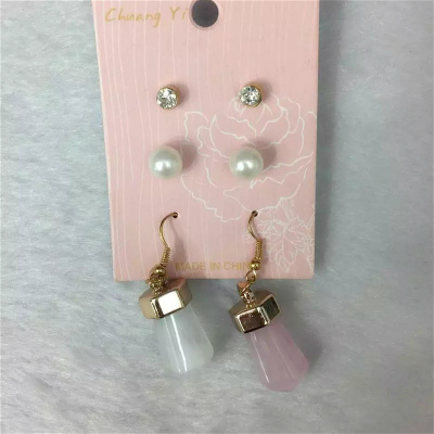 Fashion cute white diamond pearl earrings personalized crystal lady