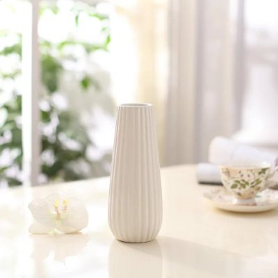 European creative ceramic flower arrangement vase high temperature ceramic white ceramic vase ornament small mouth flower implement with vertical stripes