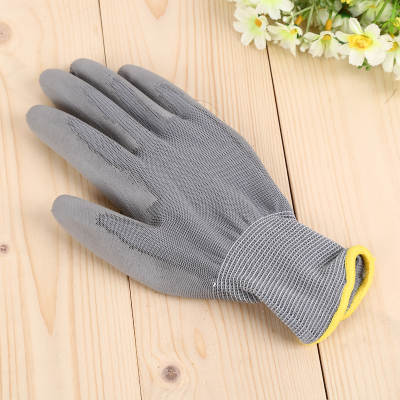 Solid color point plastic gloves with thick gloves, anti-skid and wear-resistant gloves working gloves.
