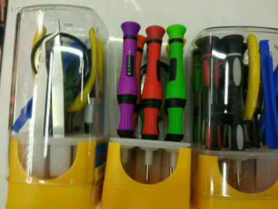 Telecommunications group, screwdriver, screwdriver set