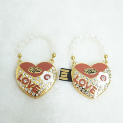 Factory wholesale jewelry cartoon U disk 4G 8GLOVE metal couple heart-shaped diamond Heart Necklace Gift Set U