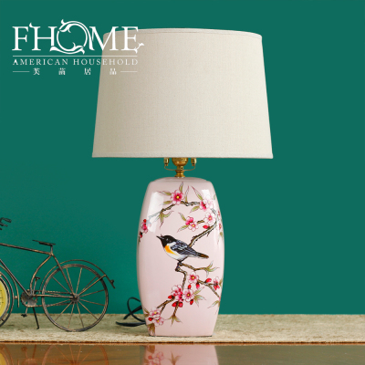 Manufacturers selling hand-painted peach ceramic crafts wholesale Home Furnishing Fangfei lamp ornaments