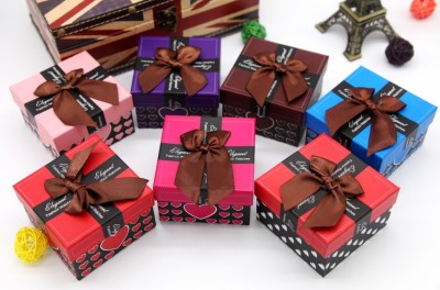 Love Bow Gift Box