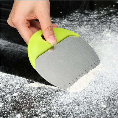  - one and face cutter knife cutting tool knife edge tool circular belt graduated flour knife novel special products.