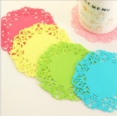 Fashion Lace hollow silicone coaster color anti slip pad kitchen gadget