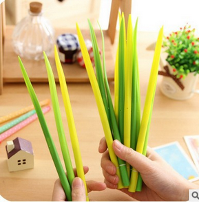 Cute little grass super soft high clear simulation ultra feel super vision pen products