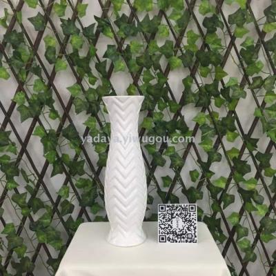 White glazed ceramic vase home decoration process