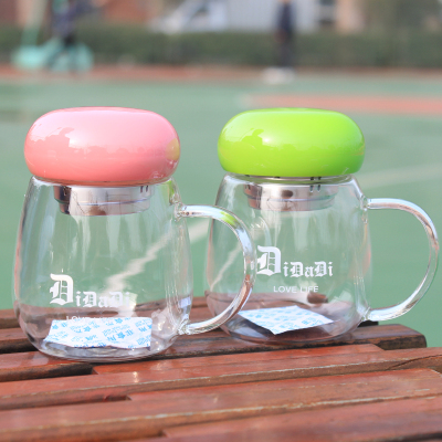 Factory direct sales of heat-resistant tea cups with handle to handle the cup with a filter glass cup
