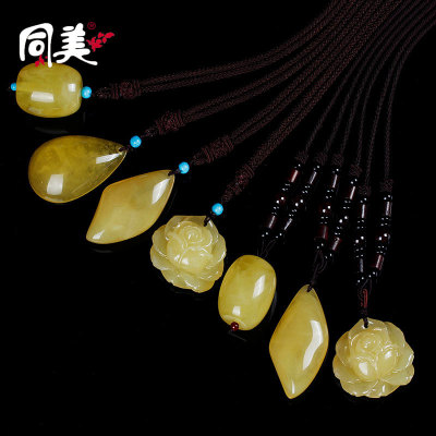 The new sweater chain necklace all-match imitation wax synthetic resin high imitation beeswax beeswax Large Pendant