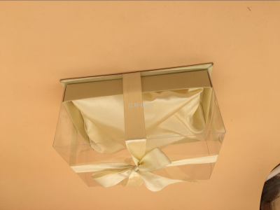 Universal Gift Packaging Display Box Beige Gift Display Box PVC Transparent Gift Box