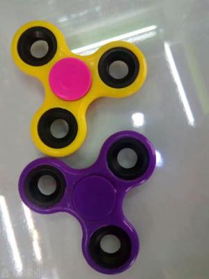 Manufacturer direct marketing fingertip gyroscope between the spiral bearing pressure gyroscope toys
