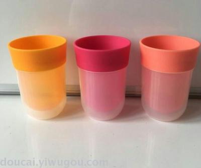 Plastic water cup smells water cup juice cup
