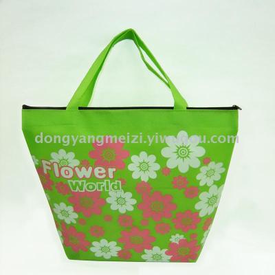 Shopping bags. Non-woven bags