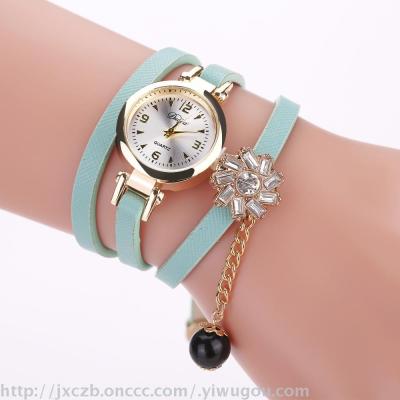 2017 Korean version of the simple pearl pendant bracelet table decorated students rounded watch