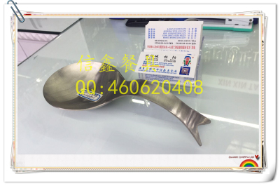Stainless steel cutlery kitchenware hotel supplies sanding medium fish - shaped rice ladle rack plate