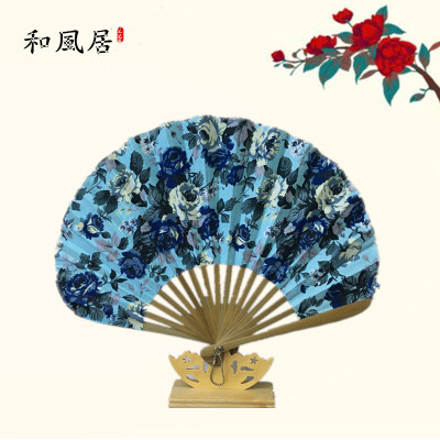 Small folding fan made of Japanese cotton fabric and shell fan