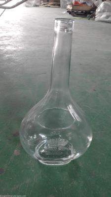 Manufacturers direct sales of various styles of 500 ml bottle 10 jins glass bottle design novel