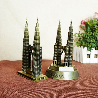 World landmark building model Petronas Twin tower model zinc alloy crafts Decoration