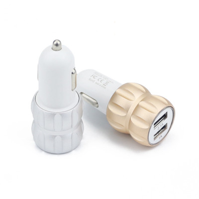 Hot metal hygrometic moss dual USB car charger mobile universal car charger.
