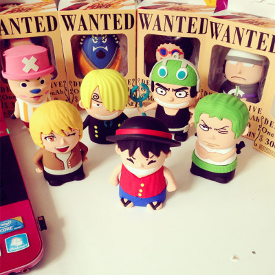 Creative One Piece Road fly cartoon mobile power 8800 mA silicone charge treasure.