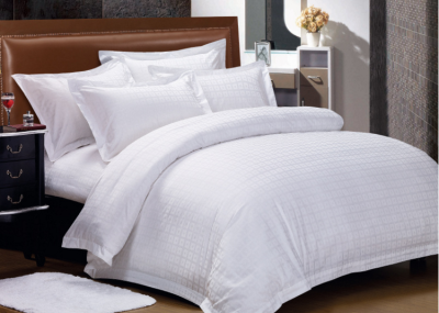 Hotel bedding is a four-piece set of core pillow