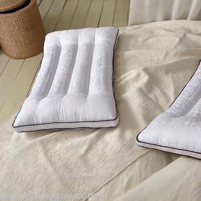The new silk pillow cotton pillow wholesale 2017 silk pillow pillow neck neck pillow factory direct