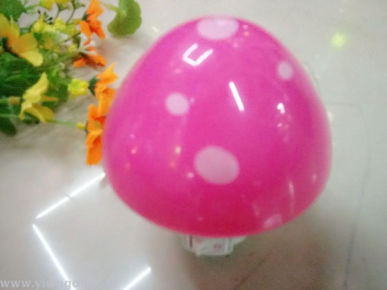 厂家直销卡通，实惠，美观，省电塑料小台灯 小夜灯