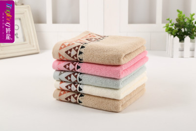 Christine long cotton absorbent of small triangular patterned towels, household towels