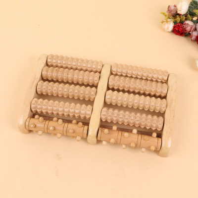 Male dry bamboo foot massager roller type wooden foot massage roller foot massage.