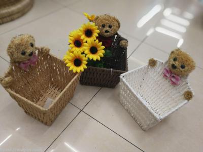 The rural style color straw braid bear basket to receive baskets of arts and crafts baskets for the toy basket.