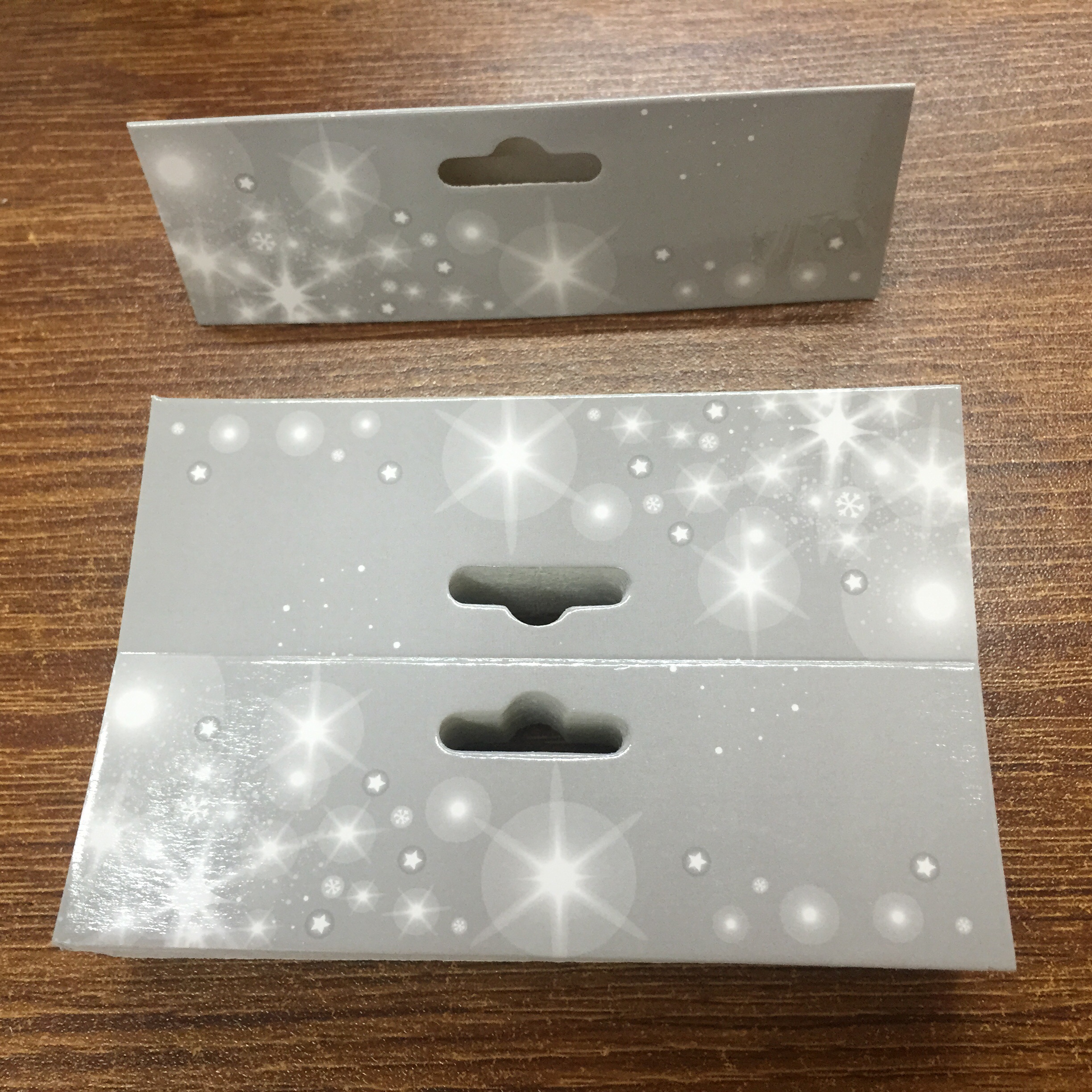 对折卡吊牌通用型 利丰印业专业设计 可订做吊牌服装辅料纸卡