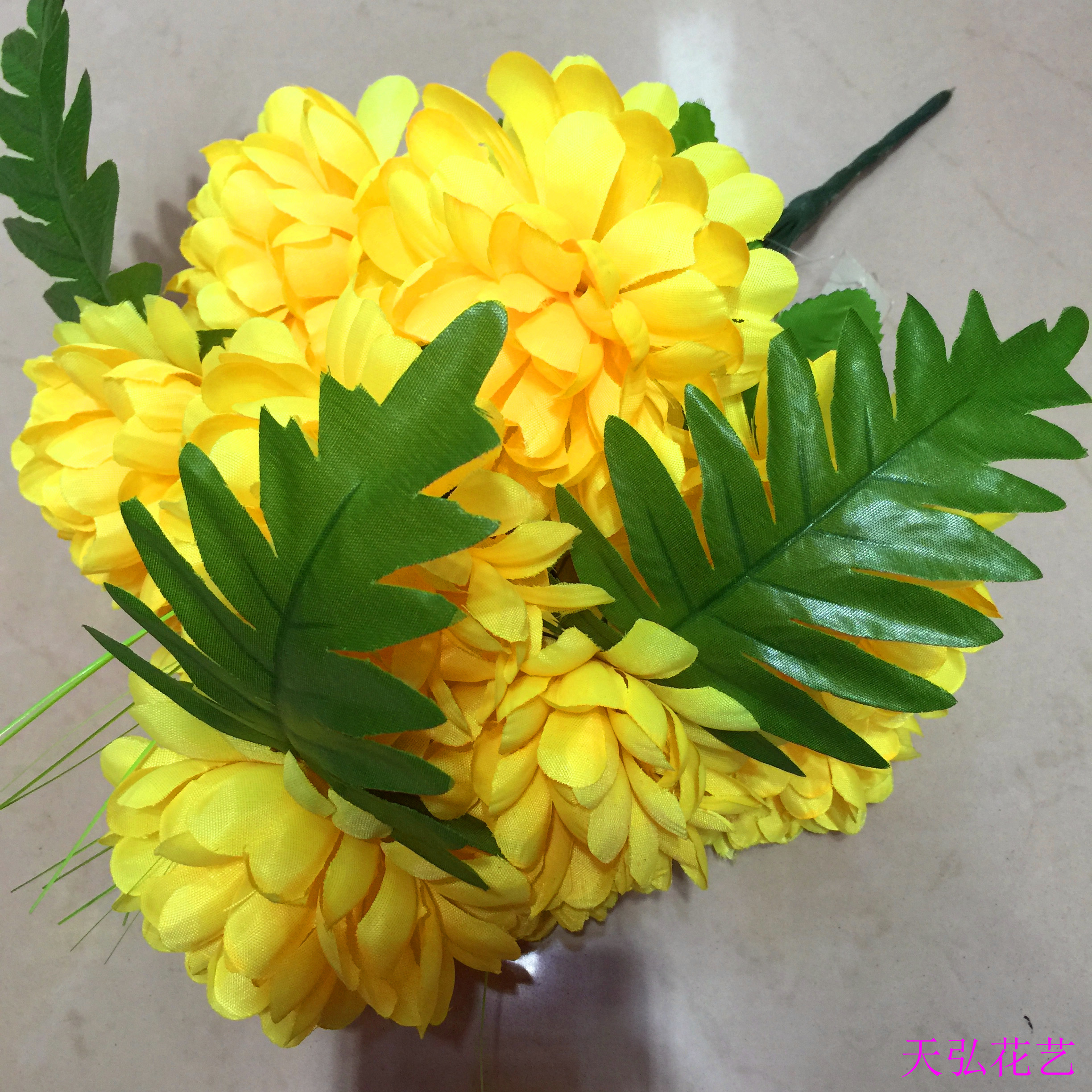 厂家推荐清明花热卖款仿真花 祭祀装饰菊花花束 12头中球菊