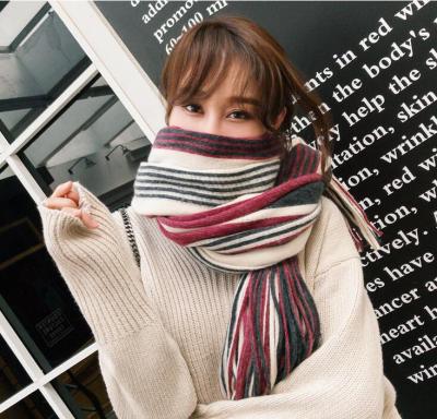 A new south Korean version of autumn/winter with a long tassel scarf