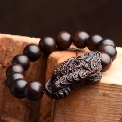 Natural lightning strike peach wood jujube wood carving buddhist beads gold toad bracelet jewelry men and women