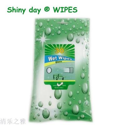 30 pieces of clean glass wipes